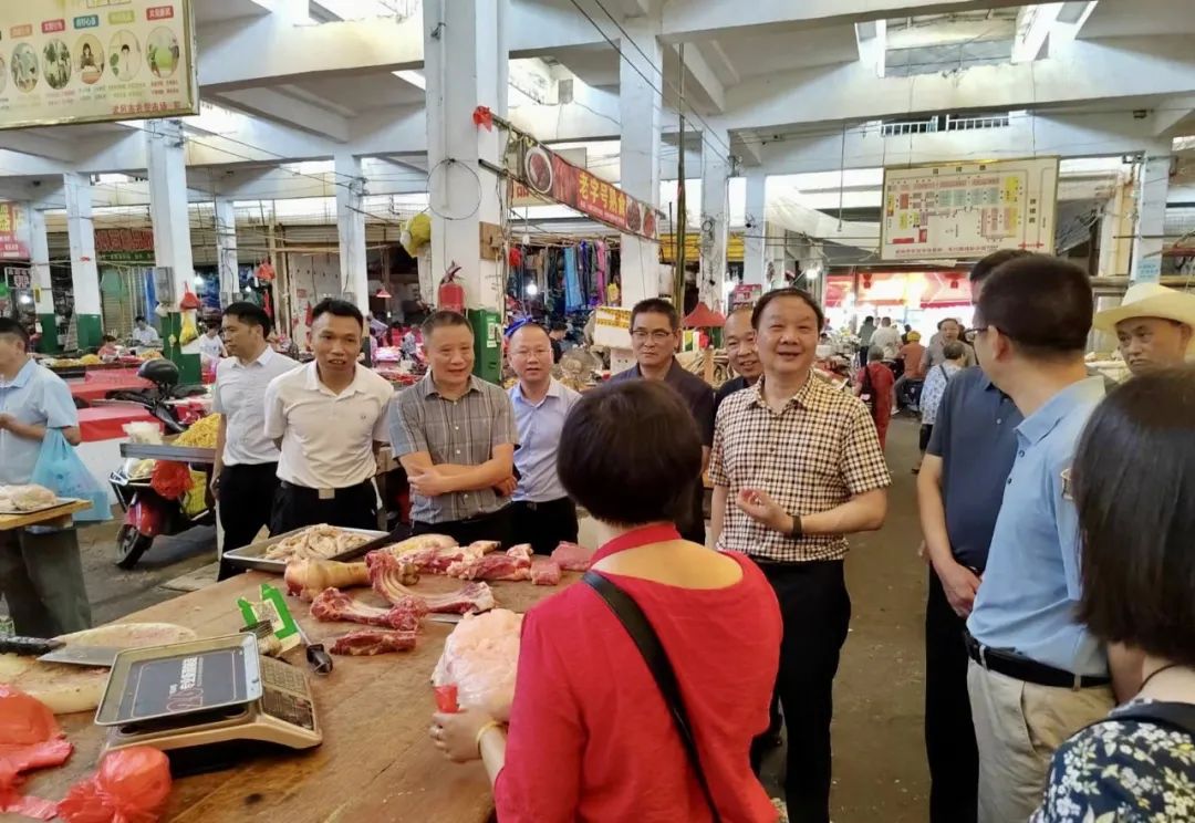 肖迪明率队来武冈市调研立法工作(图1)