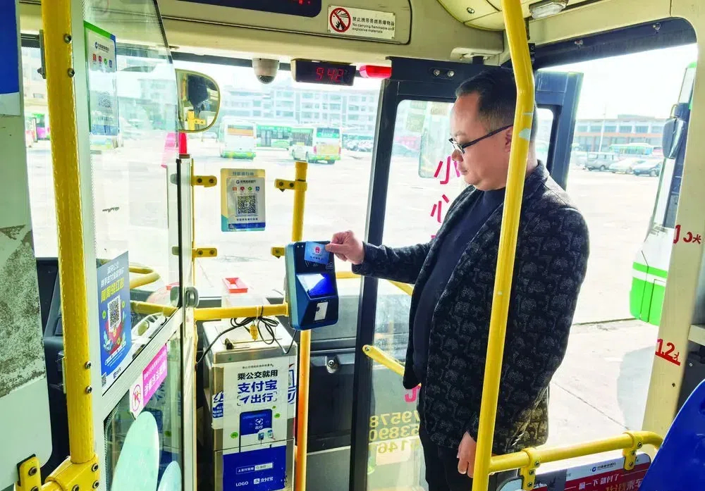 民生实事可感可享 幸福生活触手可及——武冈市积极推进民生可感行动工作纪实(图1)